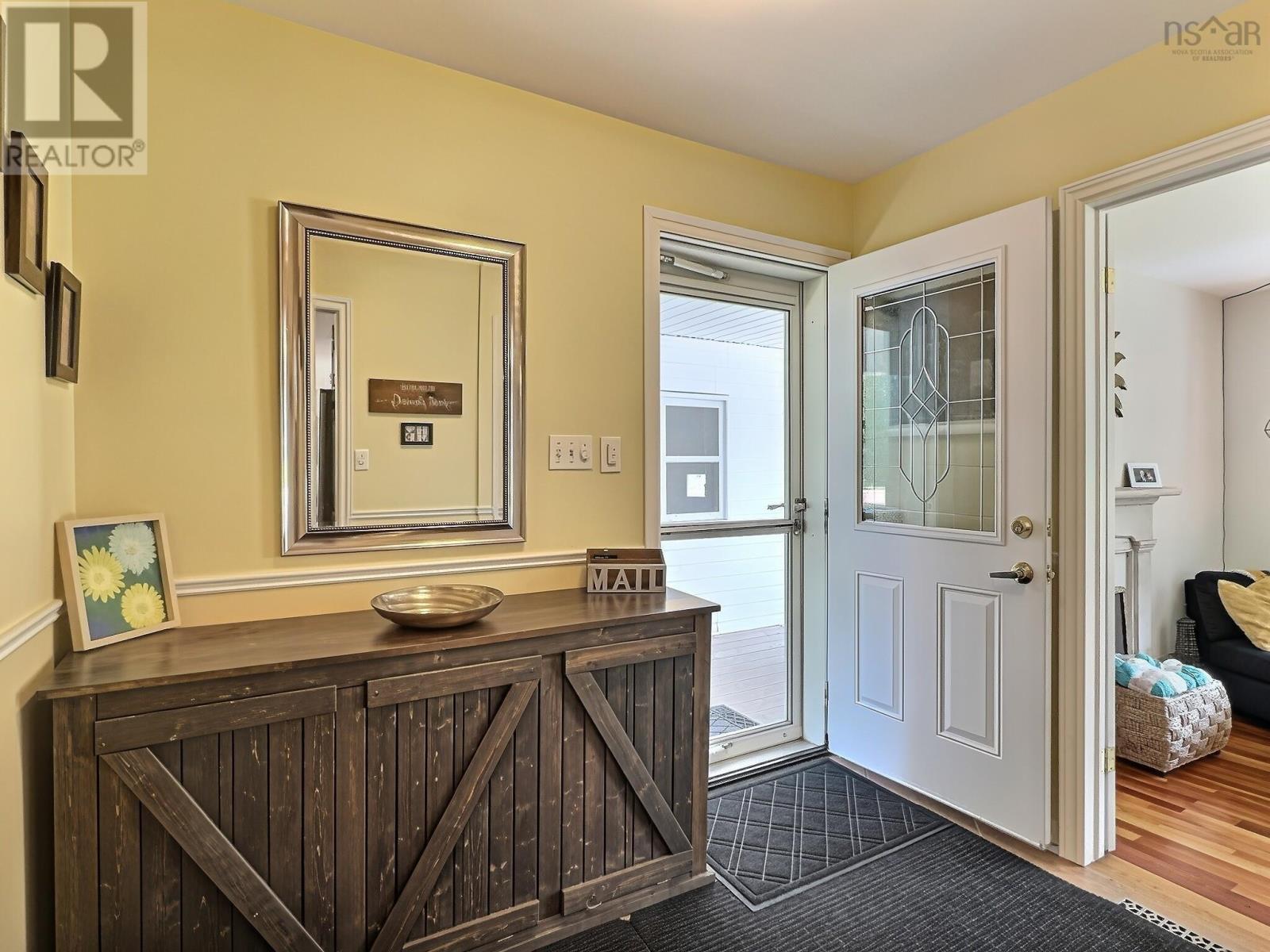 52 Regency Point Drive Property Photo 10