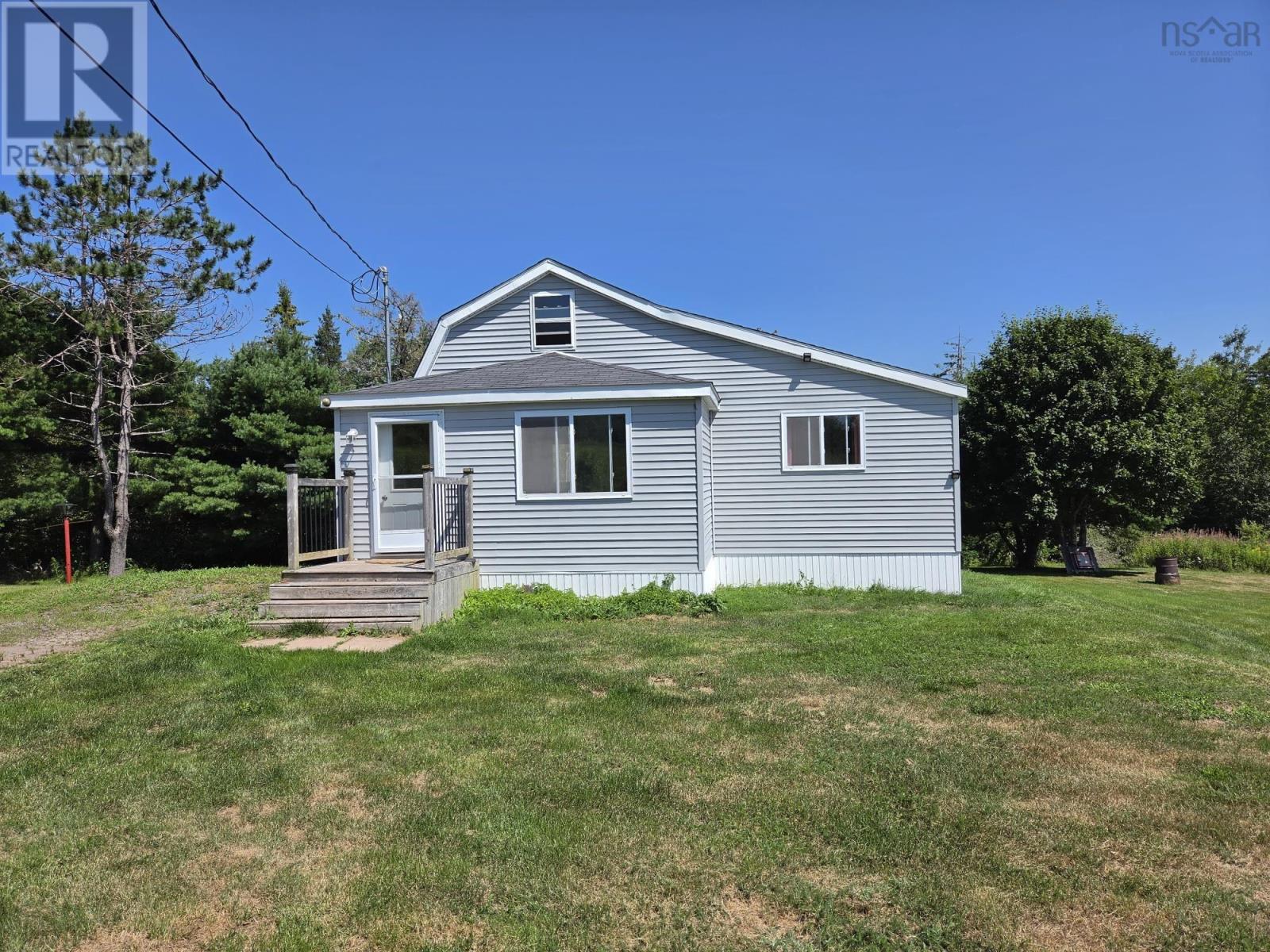 237 Fraser Rd Property Photo 1