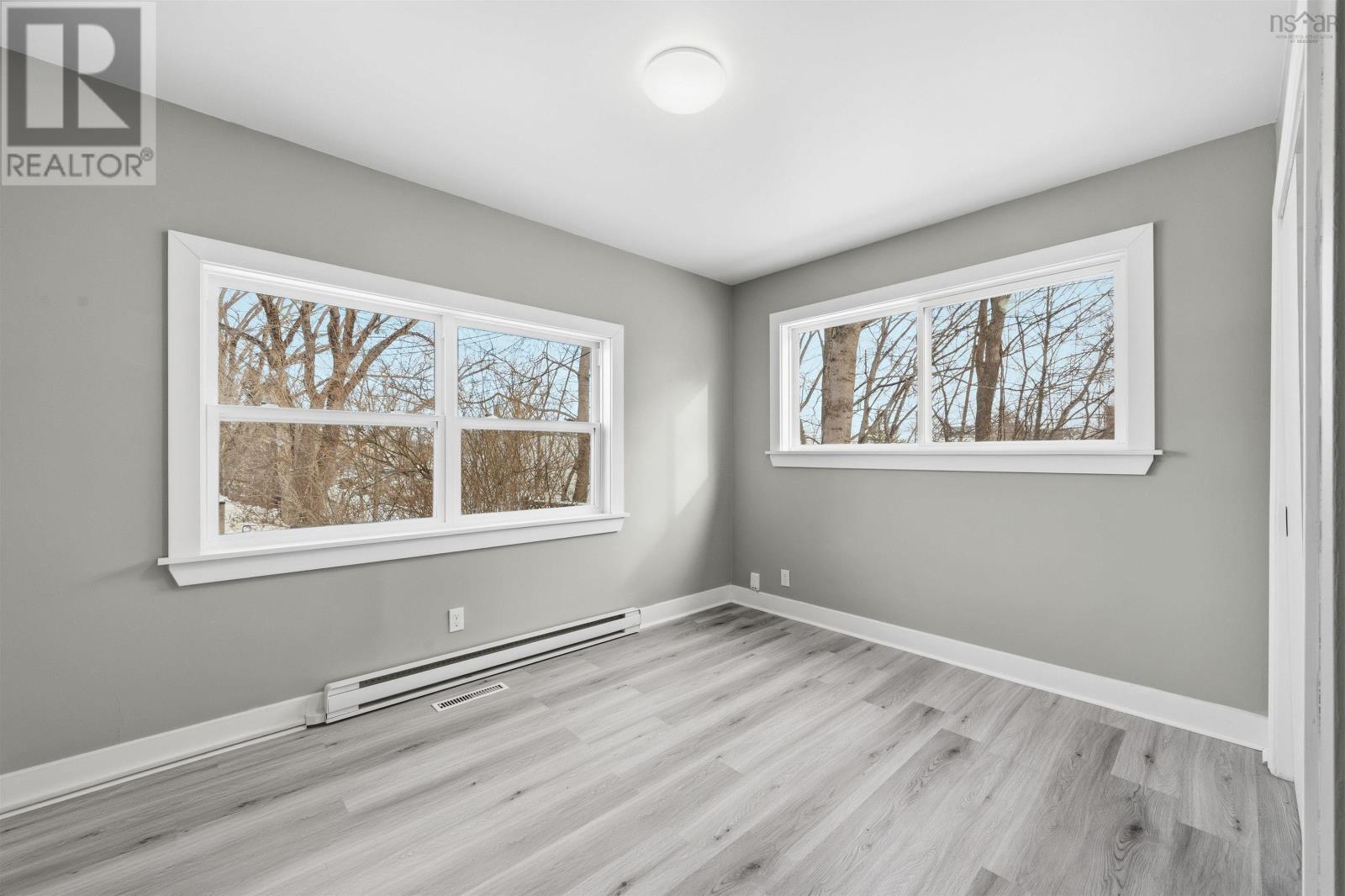 56 Whitman Court Property Photo 8