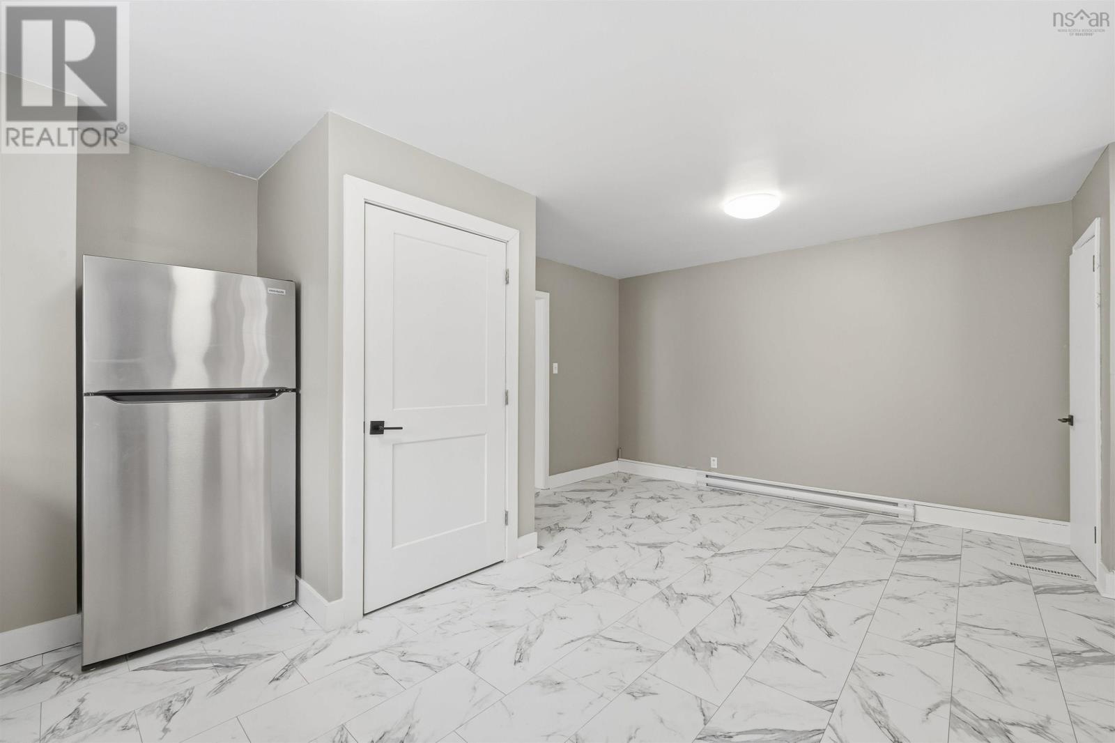 56 Whitman Court Property Photo 14