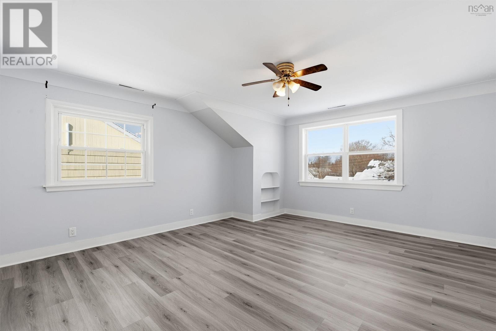 56 Whitman Court Property Photo 19