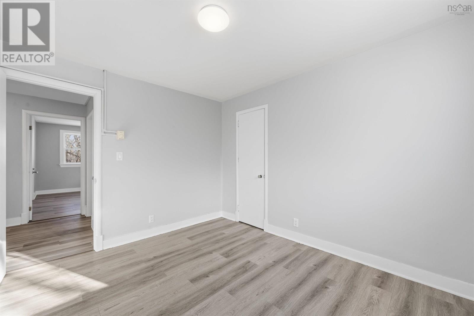 56 Whitman Court Property Photo 29
