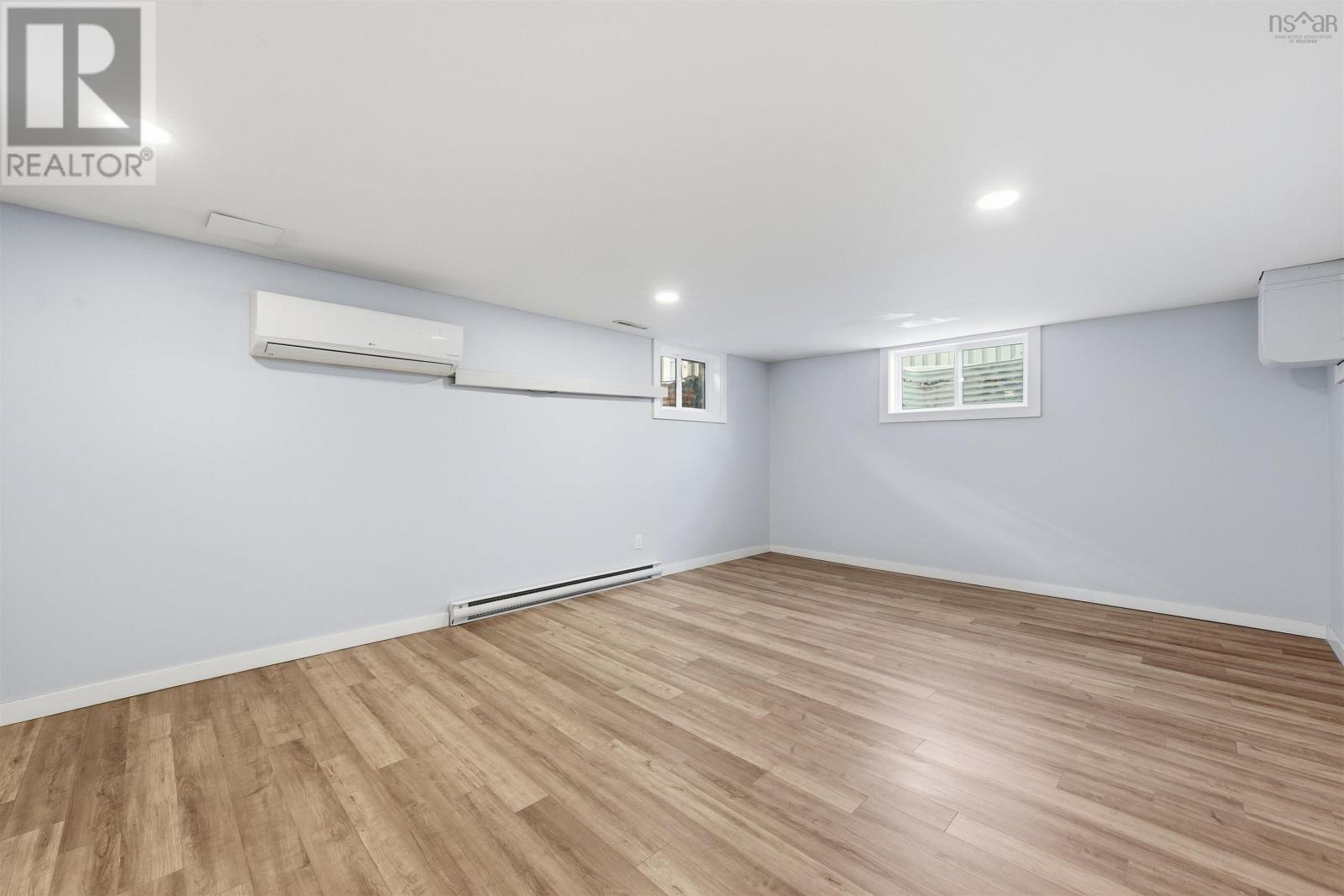 56 Whitman Court Property Photo 34