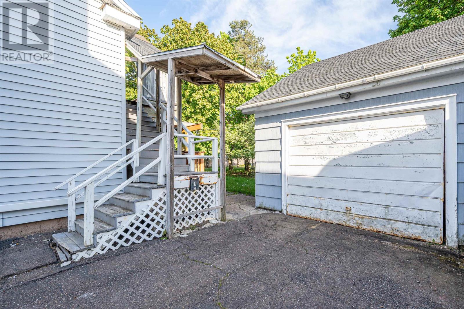 56 Whitman Court Property Photo 42