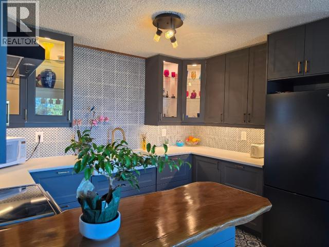 6-4420 Quebec Ave Property Photo 5