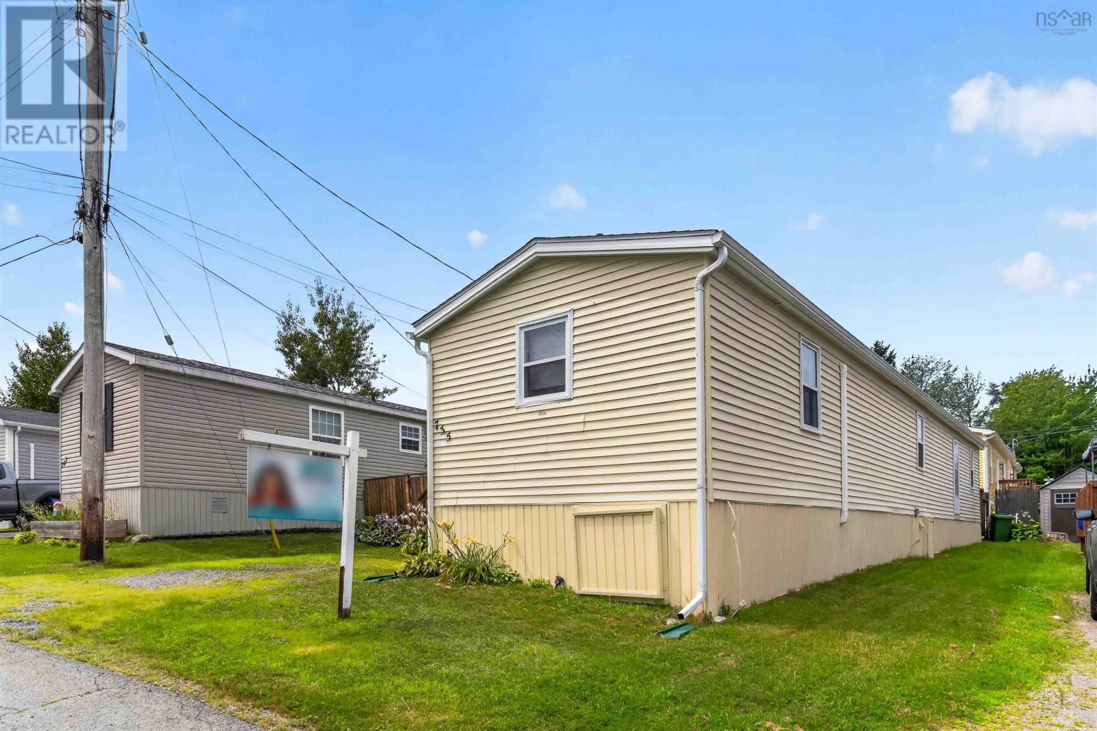 735 Fern Drive