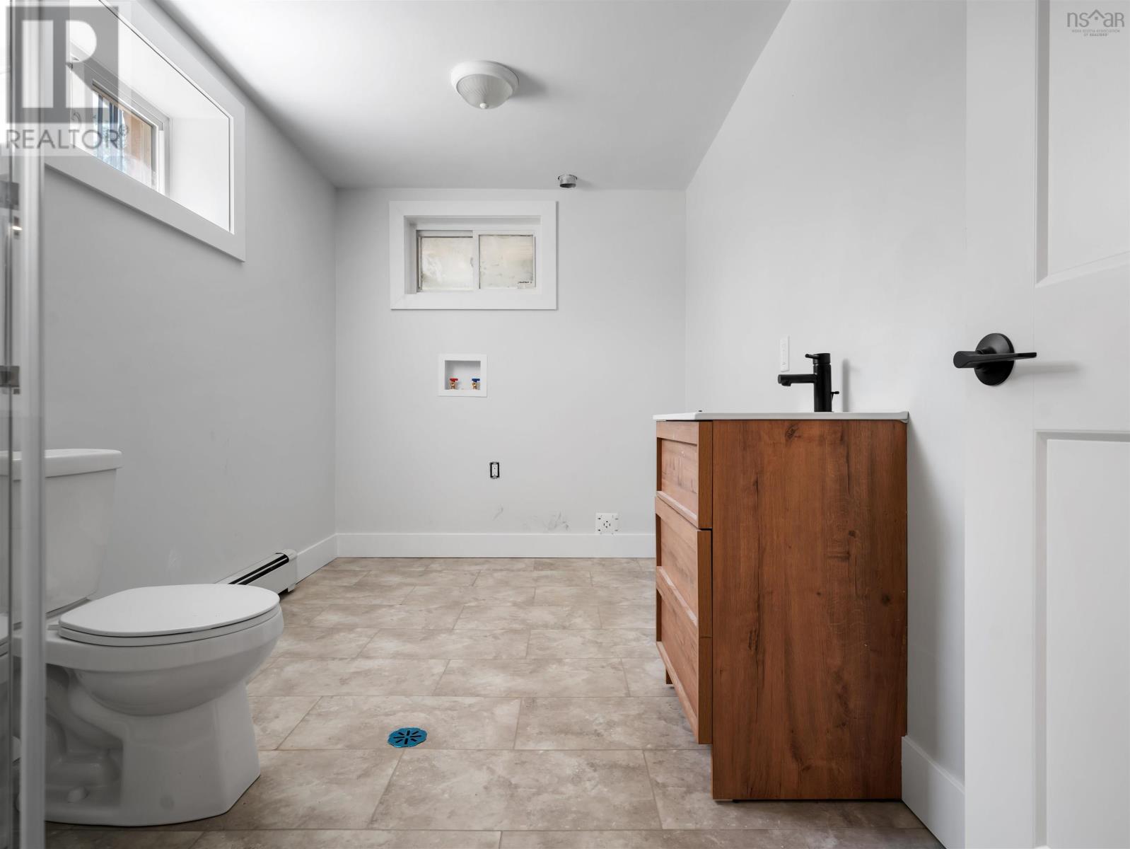60 Wilmot Street Property Photo 29