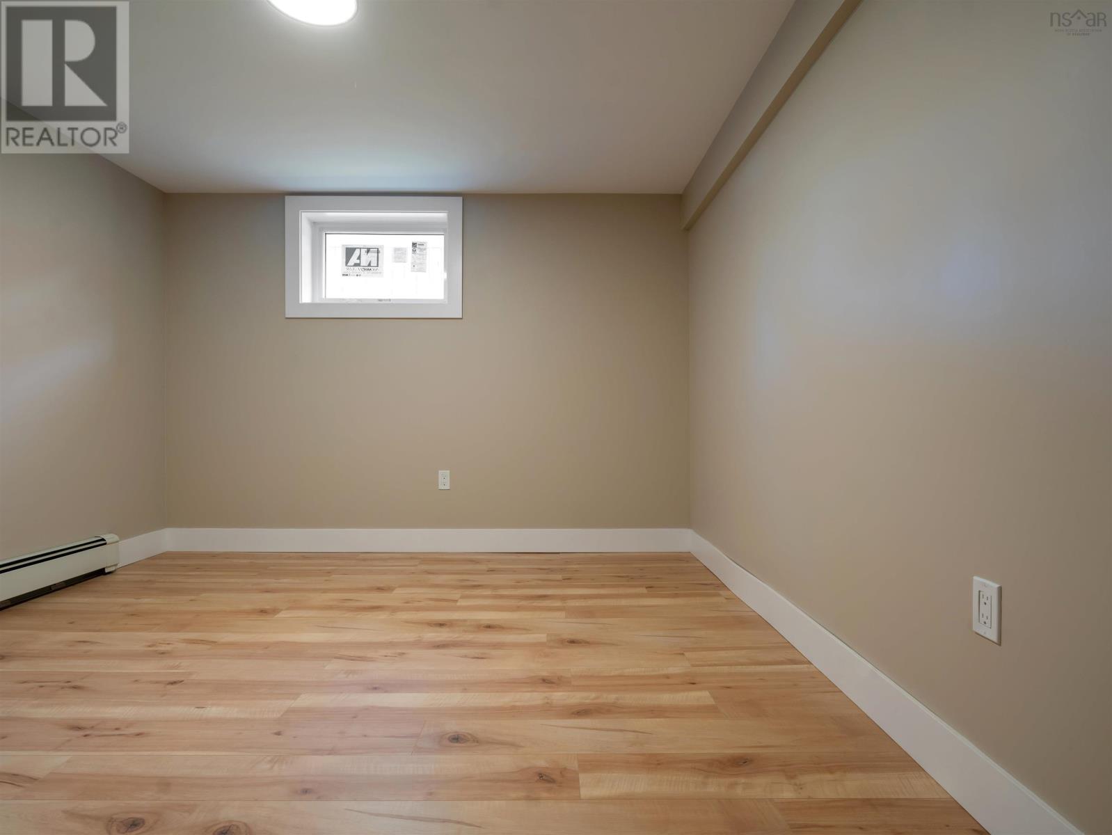 60 Wilmot Street Property Photo 33
