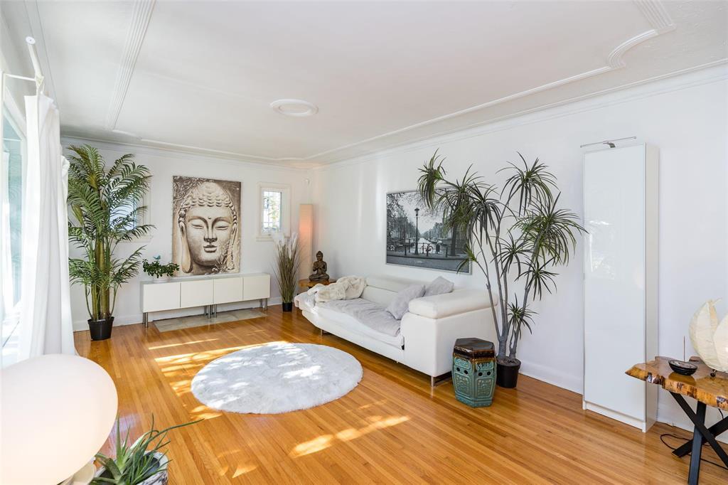 227 Academy Road Property Photo 5