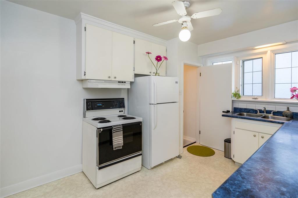 227 Academy Road Property Photo 8