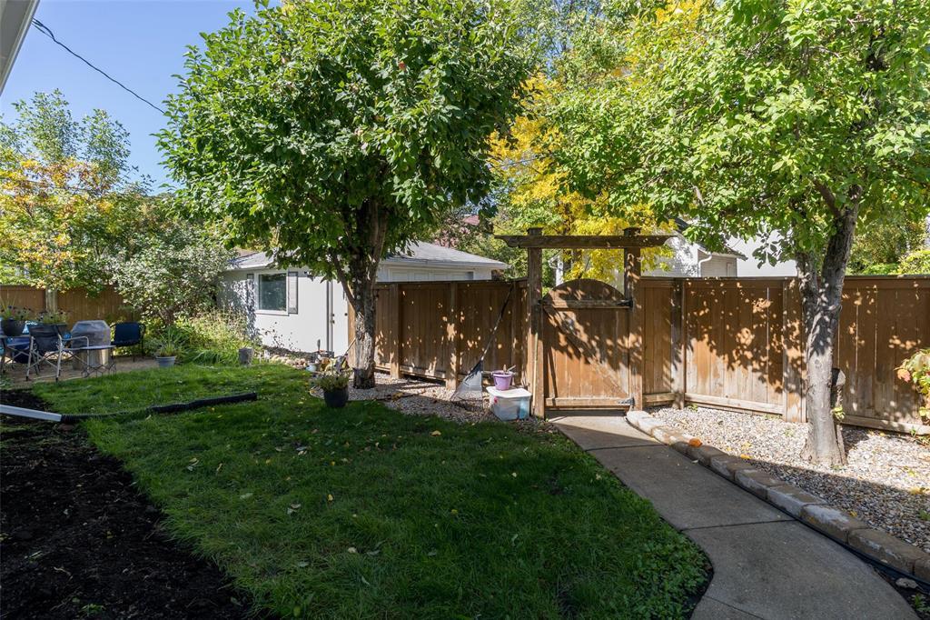 227 Academy Road Property Photo 32