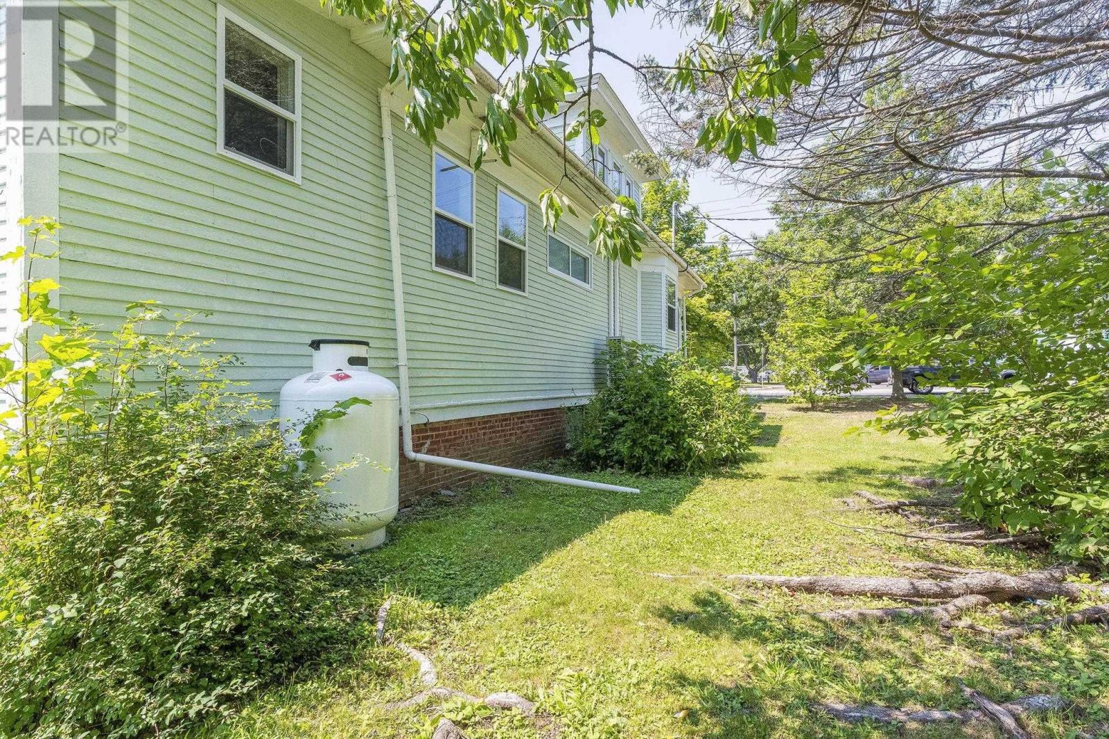 366 Main Street Property Photo 45
