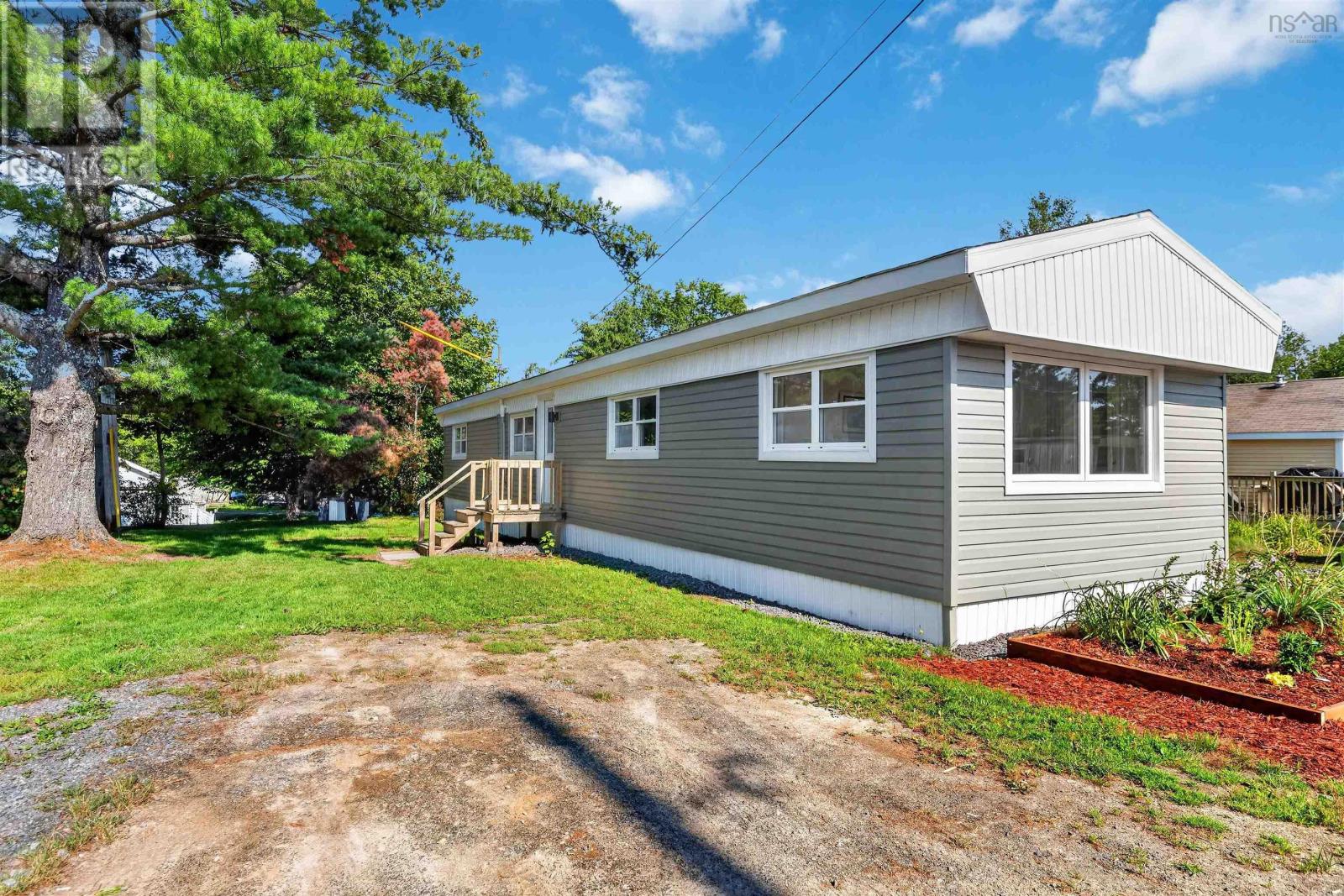 13 Hilltop Drive Property Photo 1