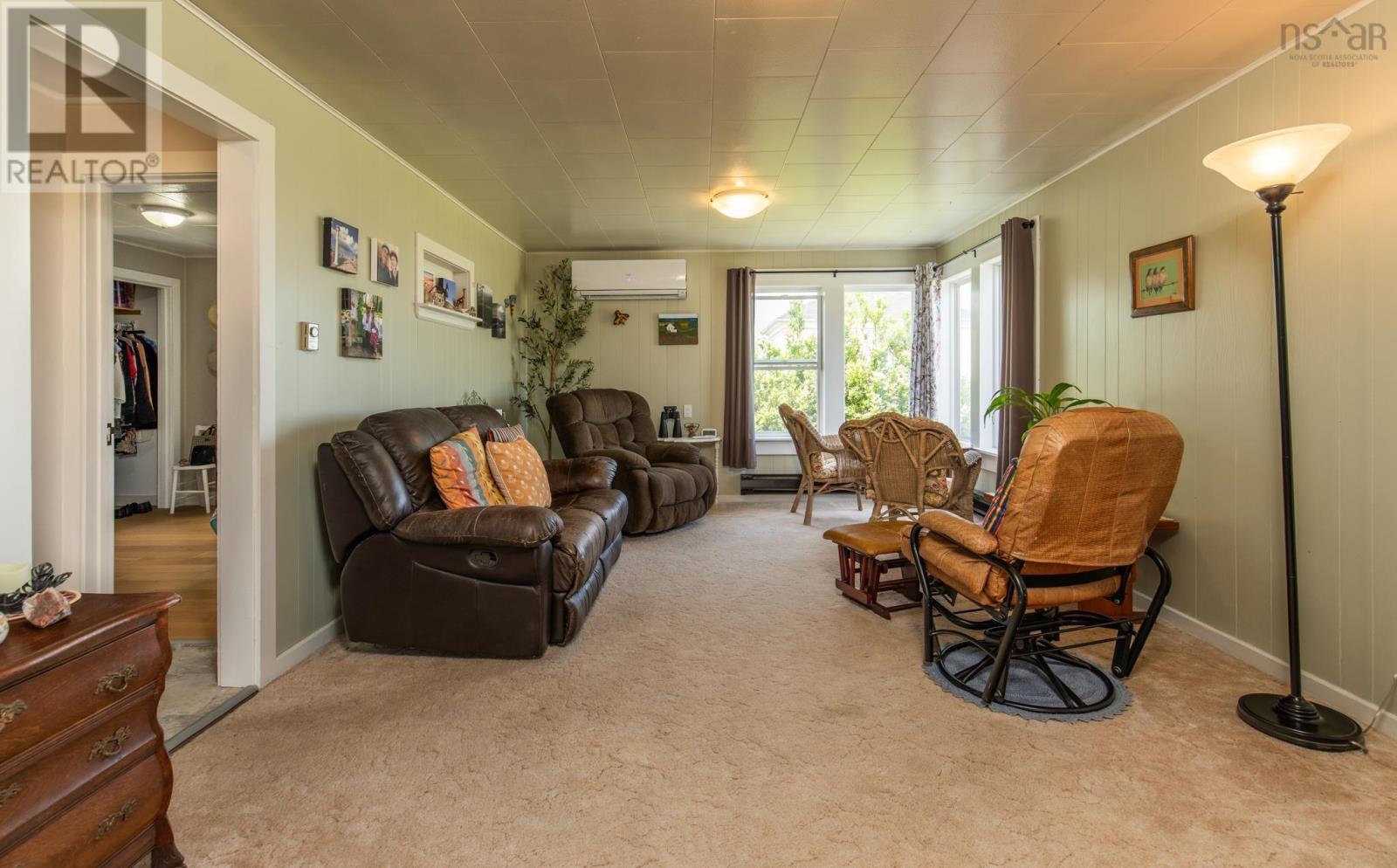 3304 Main Shore Road Property Photo 24