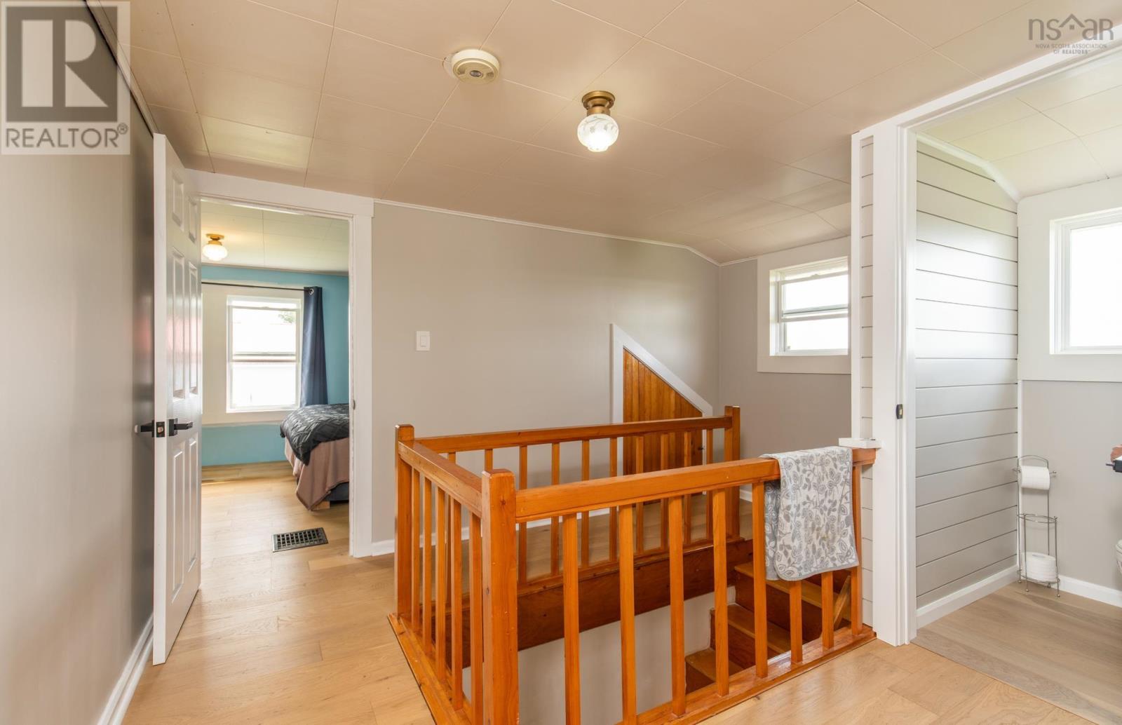 3304 Main Shore Road Property Photo 29