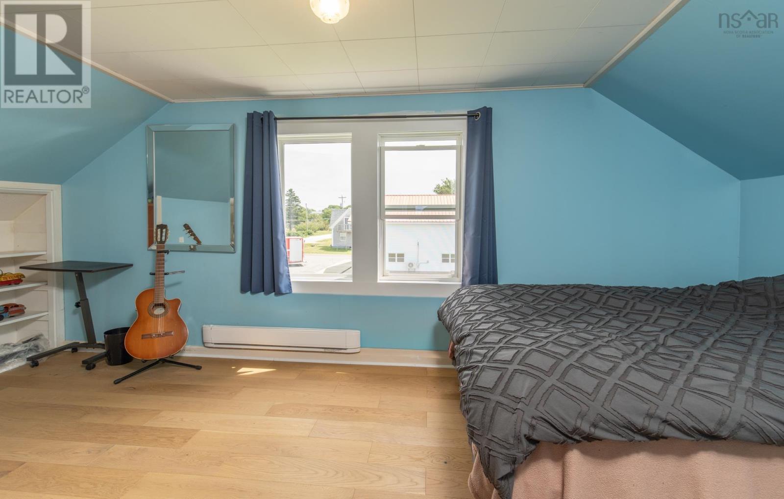 3304 Main Shore Road Property Photo 30