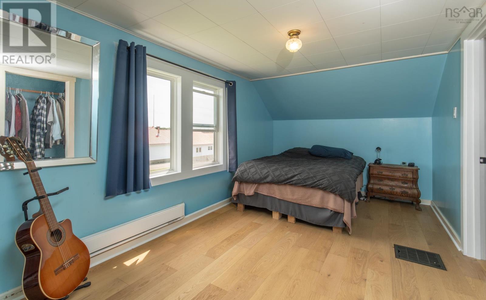 3304 Main Shore Road Property Photo 31