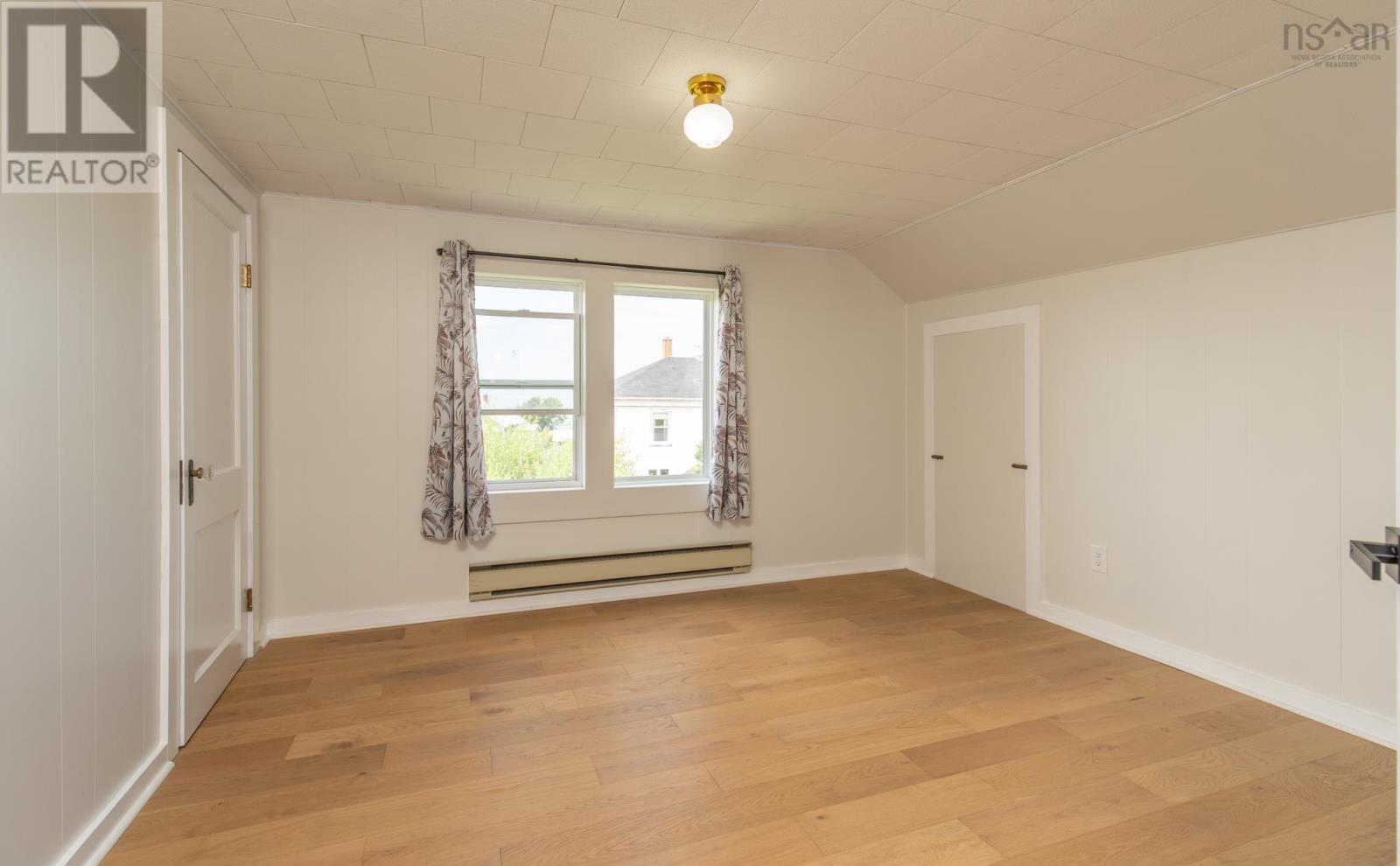 3304 Main Shore Road Property Photo 34