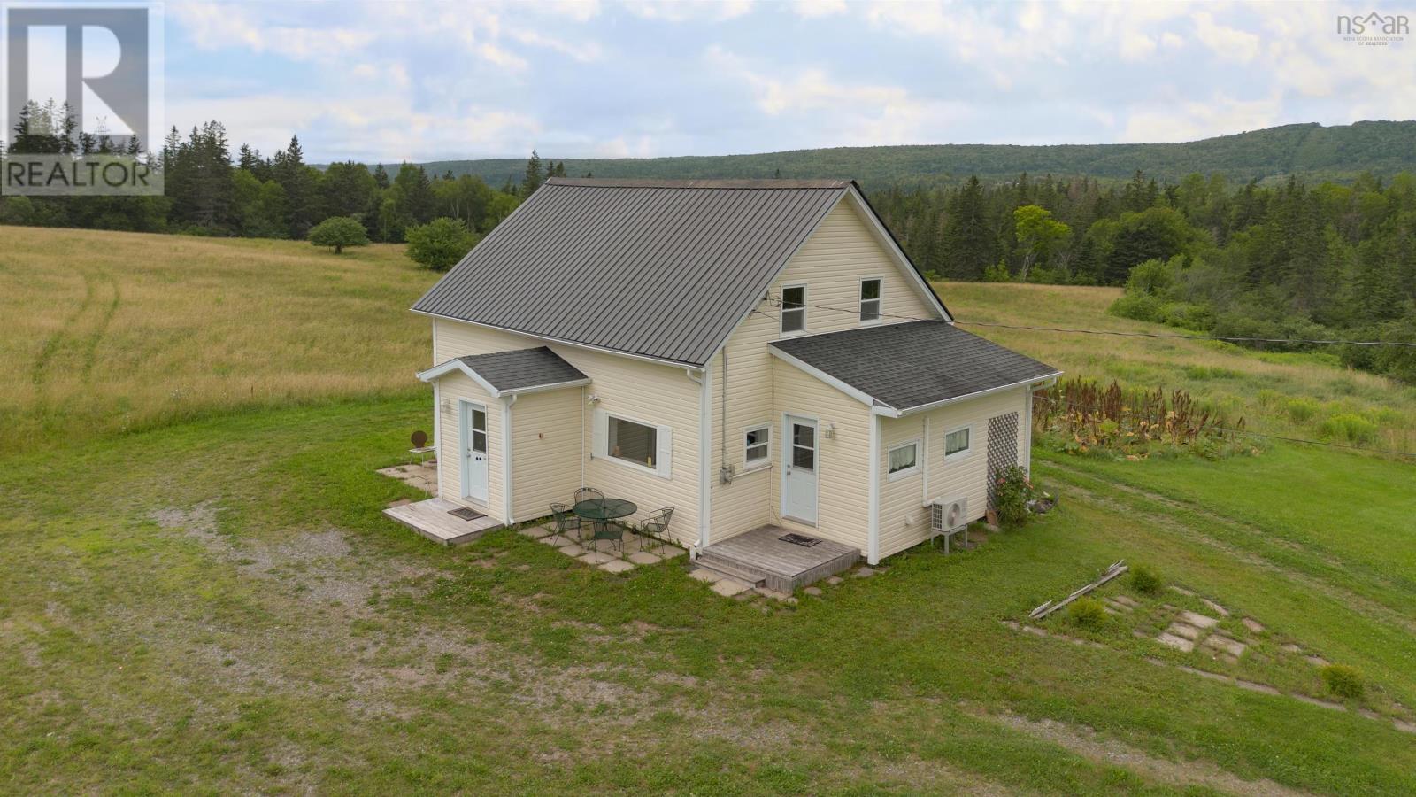 252 Crestdale Drive