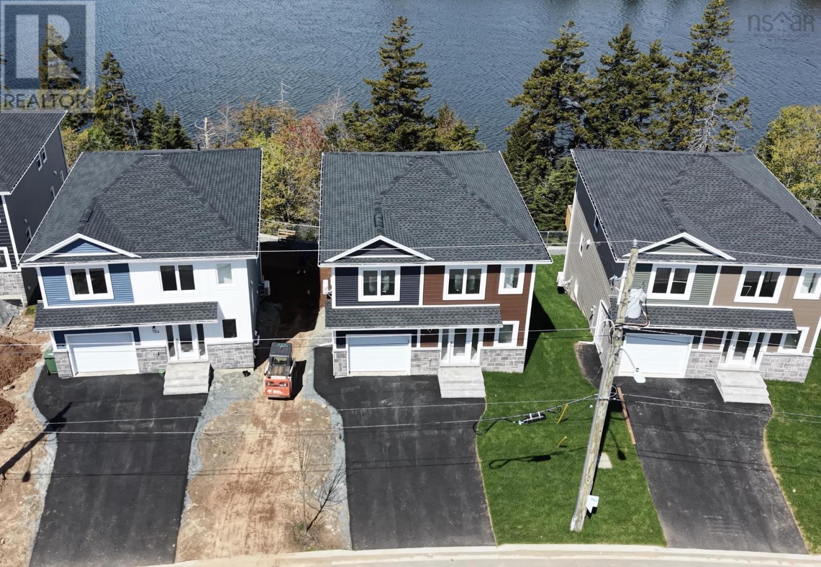 Lot 2040 115 Flatrock Crescent Property Photo 1