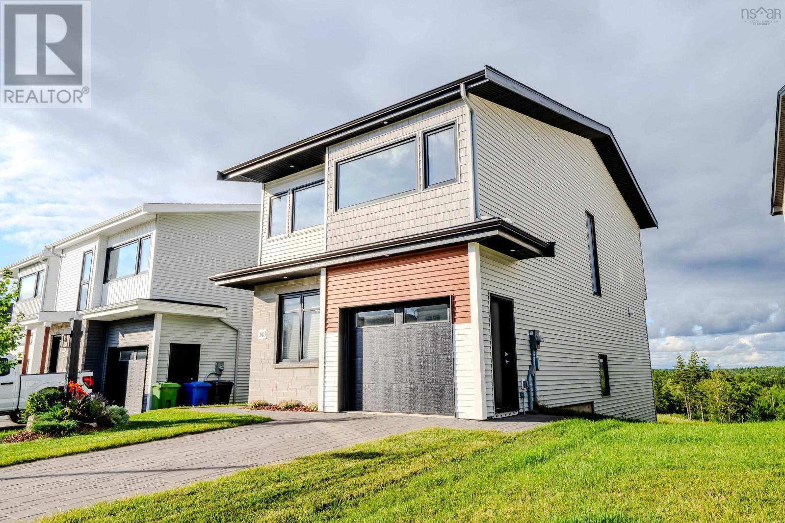 143 BRUNELLO Boulevard Property Photo 1