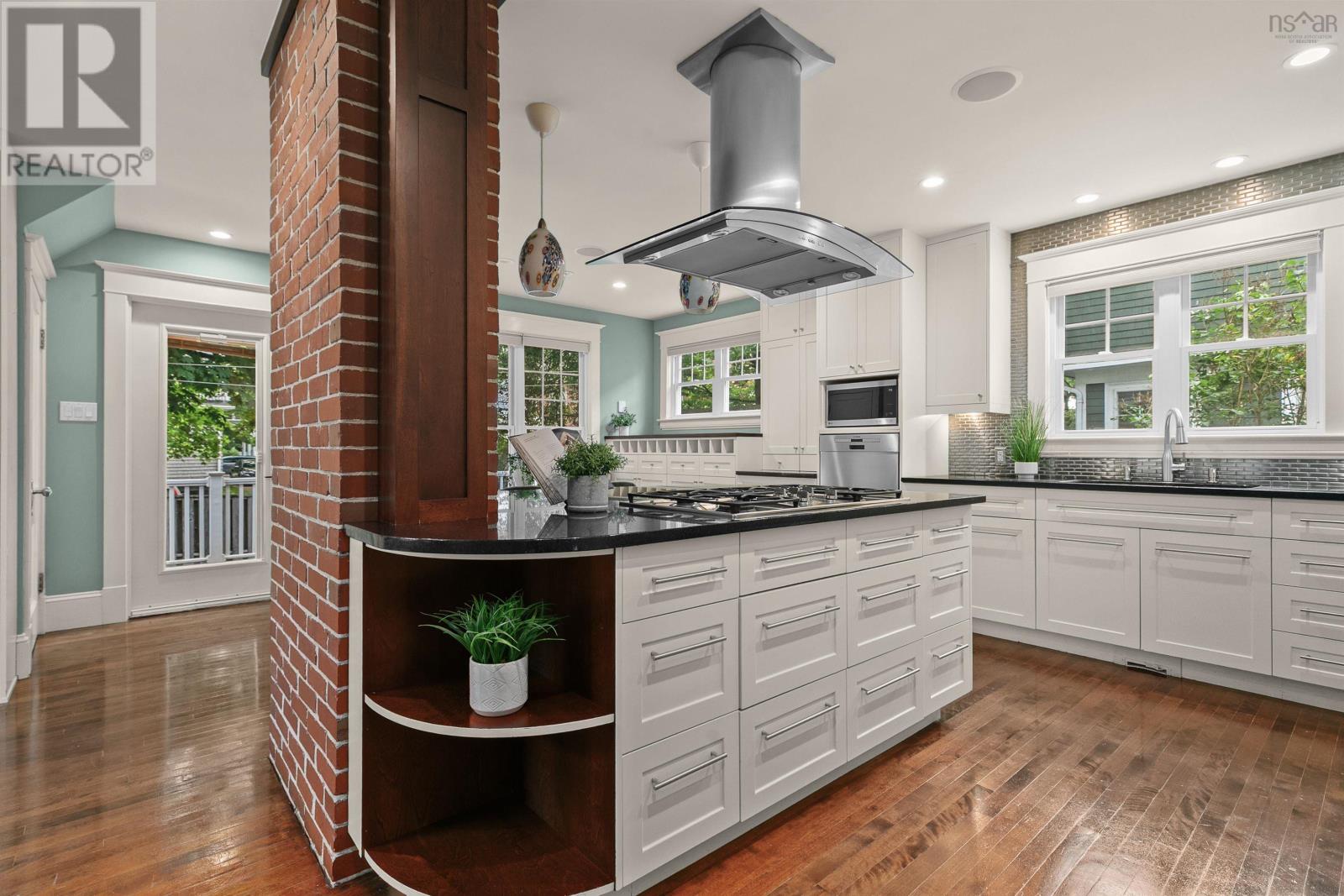 1777 Cambridge Street Property Photo 11