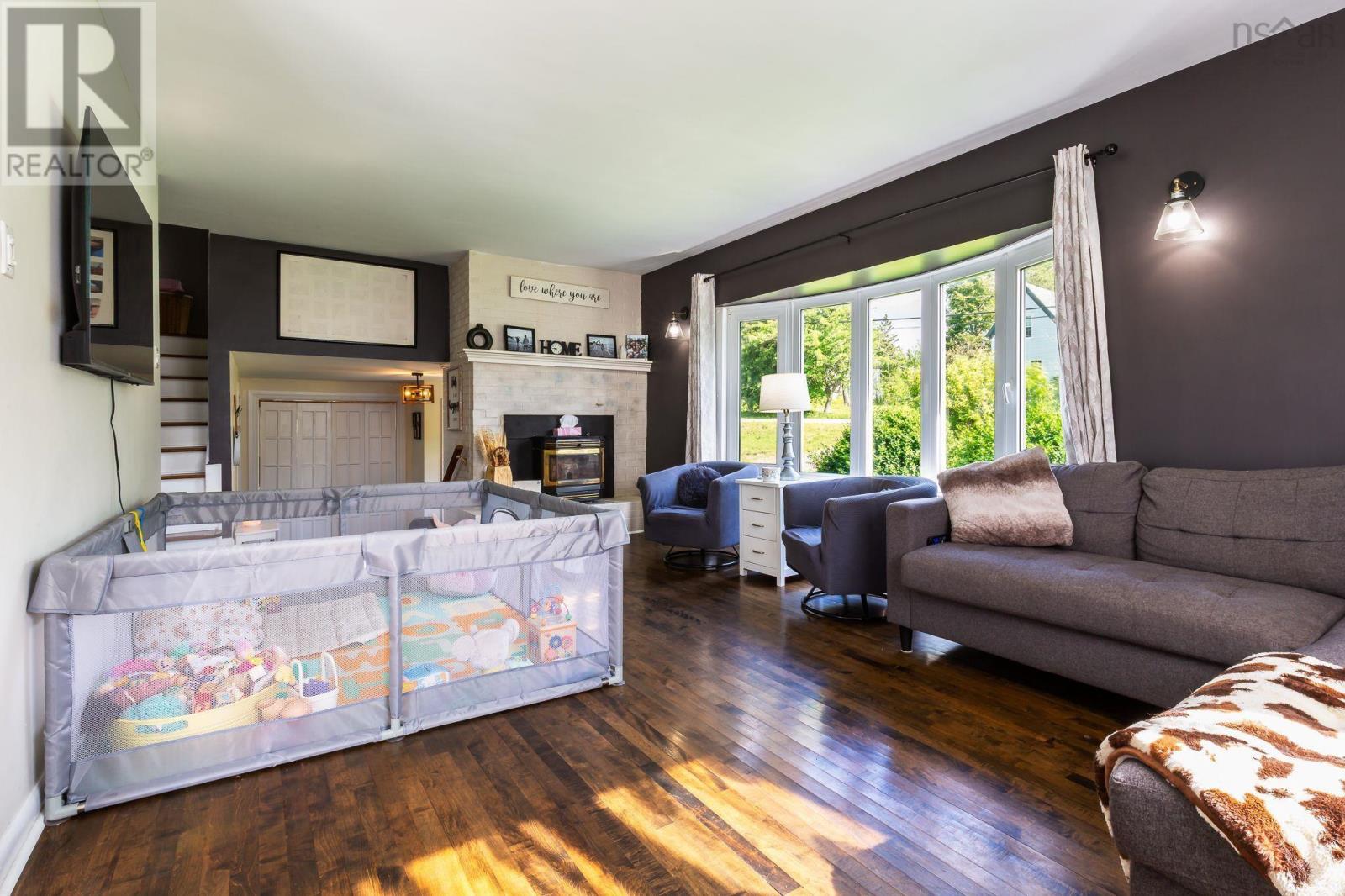 5 Brown Street Property Photo 6