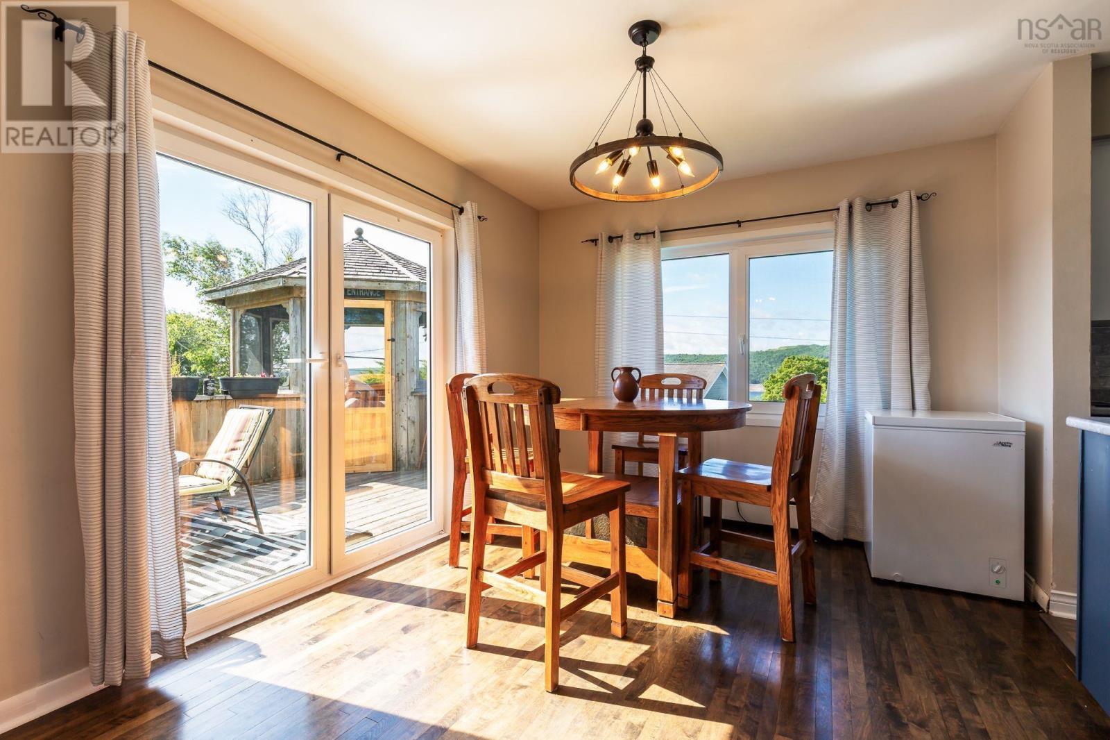 5 Brown Street Property Photo 10