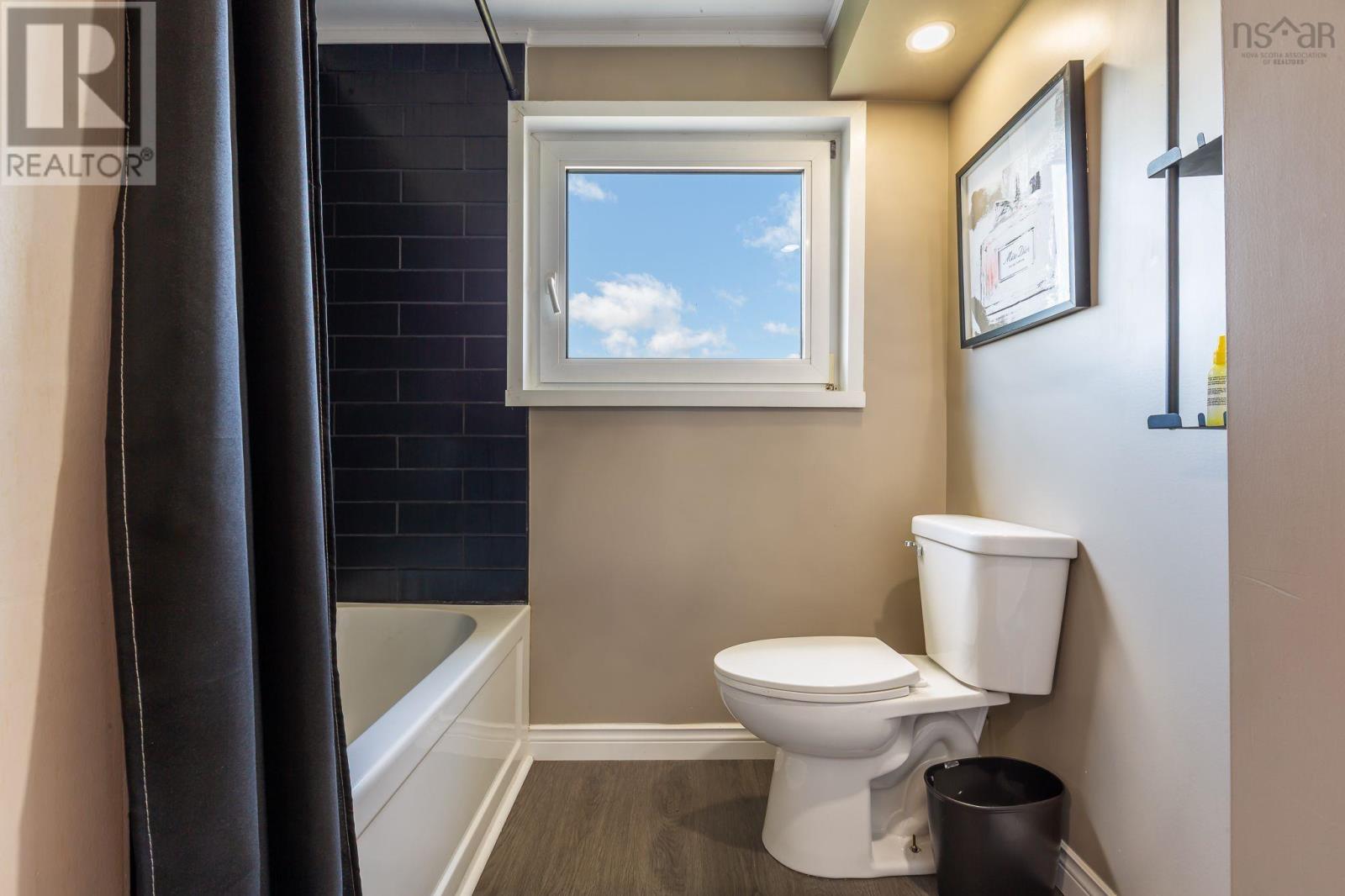5 Brown Street Property Photo 19