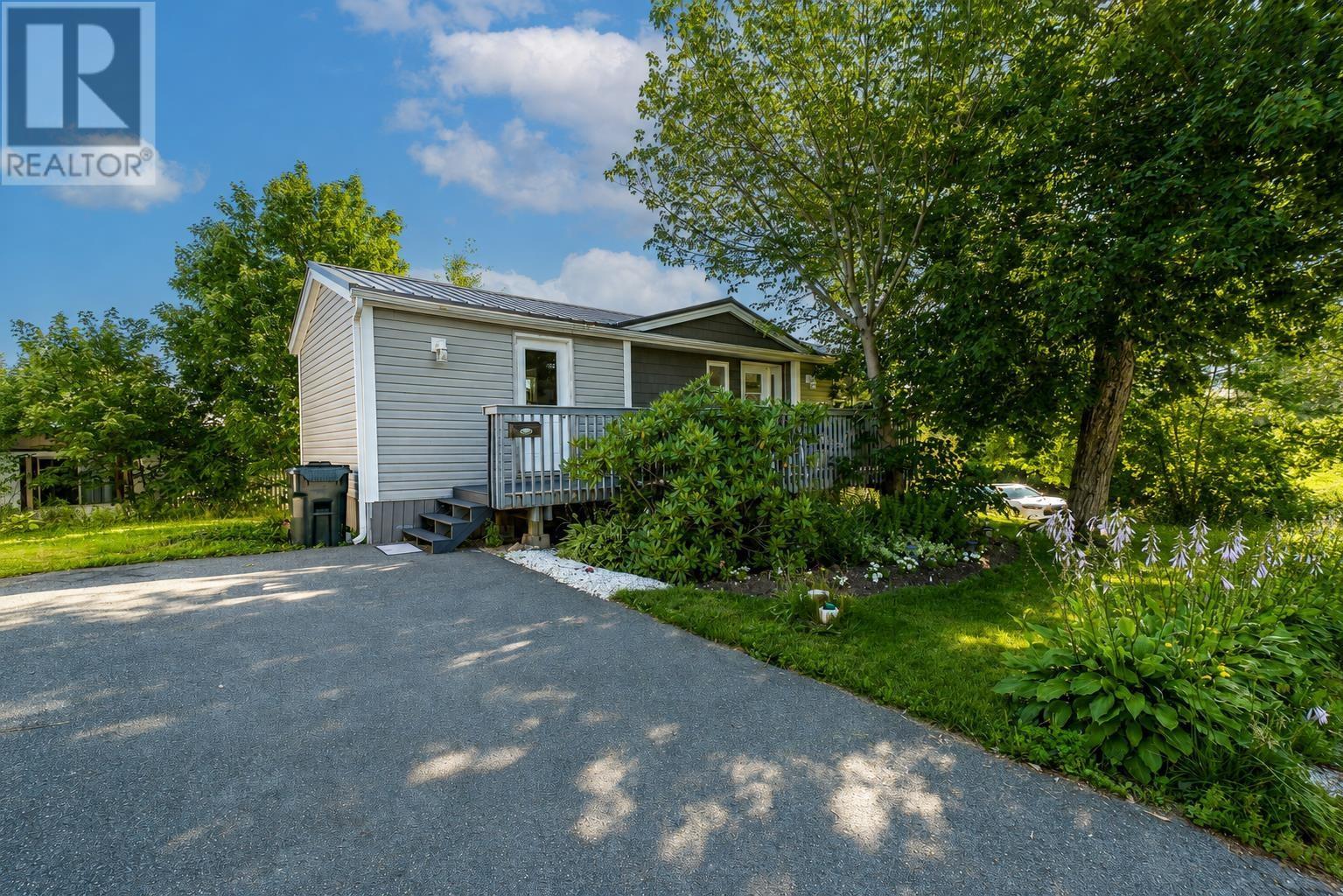 137 Greenhead Road Property Photo 1
