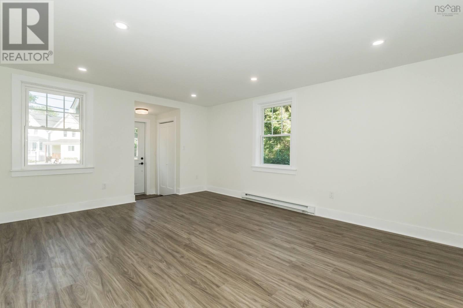 155 Wiley Avenue Property Photo 14
