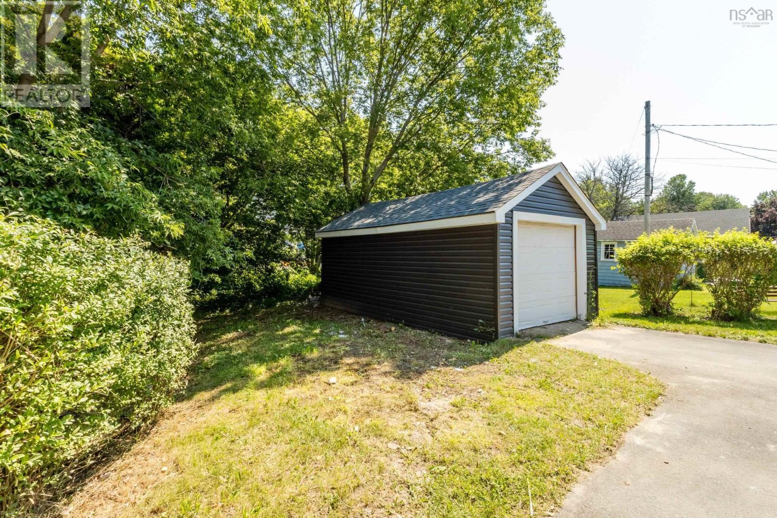 155 Wiley Avenue Property Photo 41