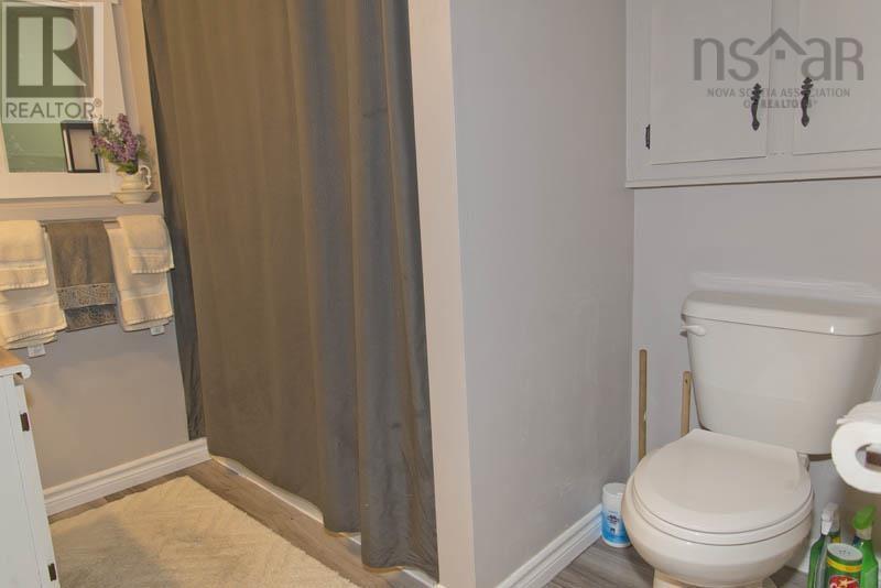 1027 Marie Crescent Property Photo 17