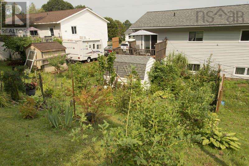 1027 Marie Crescent Property Photo 30