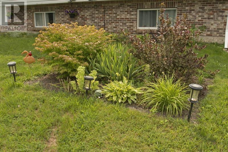1027 Marie Crescent Property Photo 32