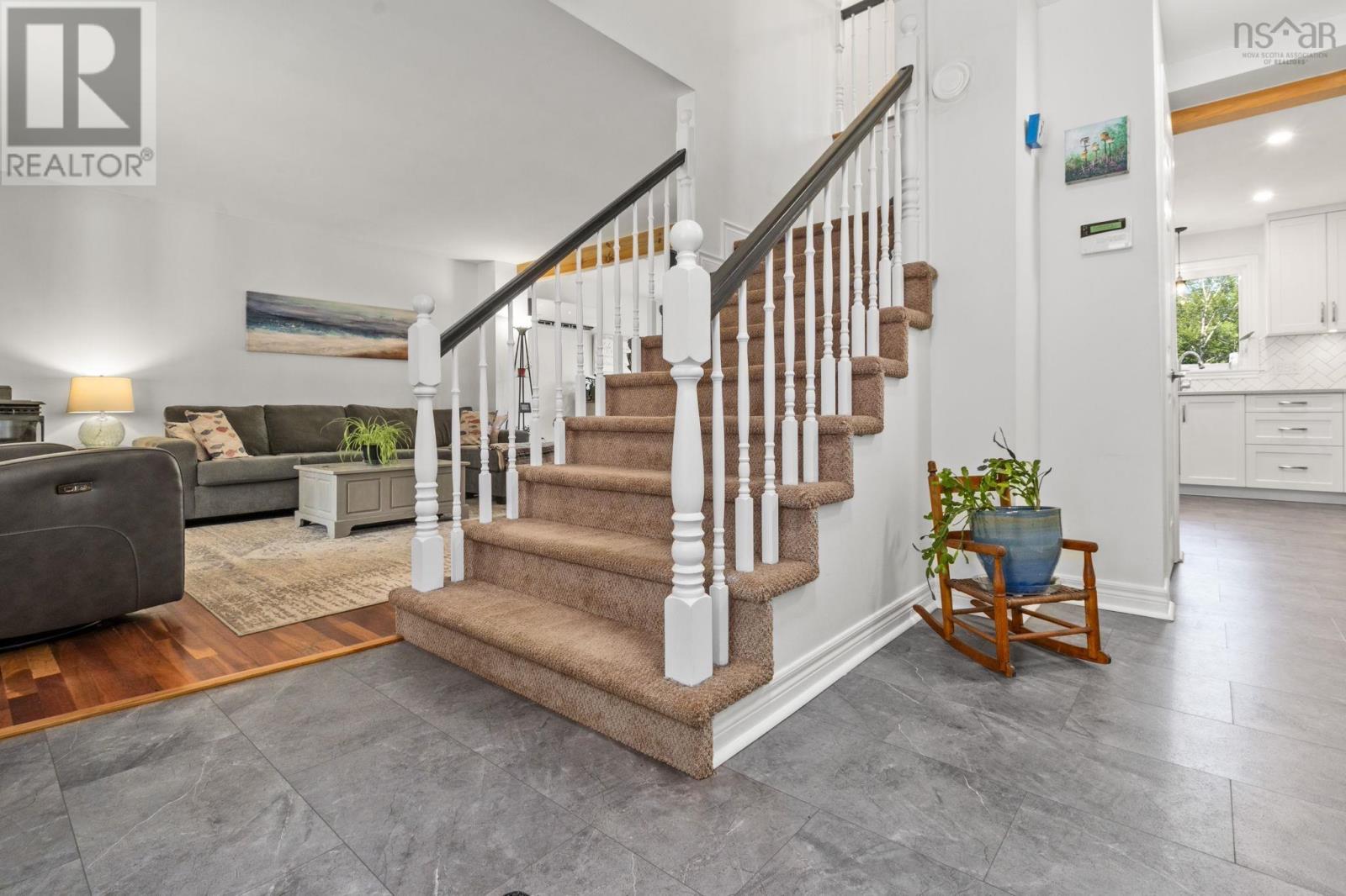 60 Lylewood Drive Property Photo 4