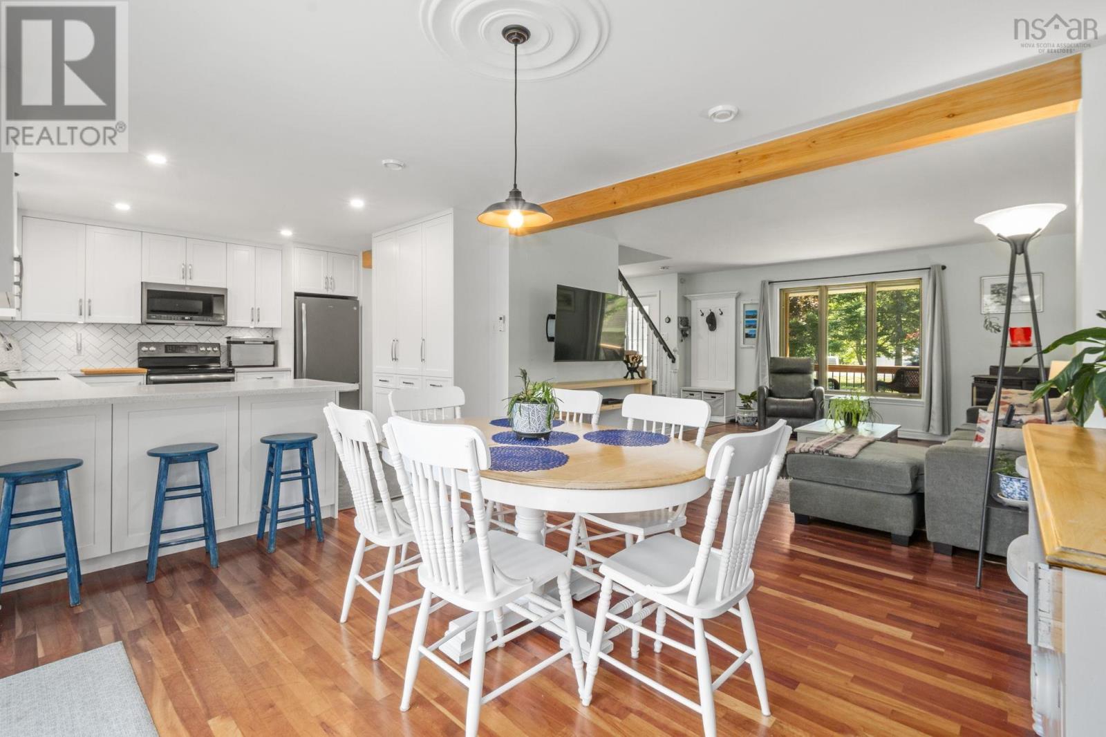 60 Lylewood Drive Property Photo 8