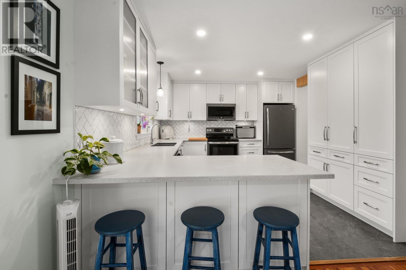 60 Lylewood Drive Property Photo 12
