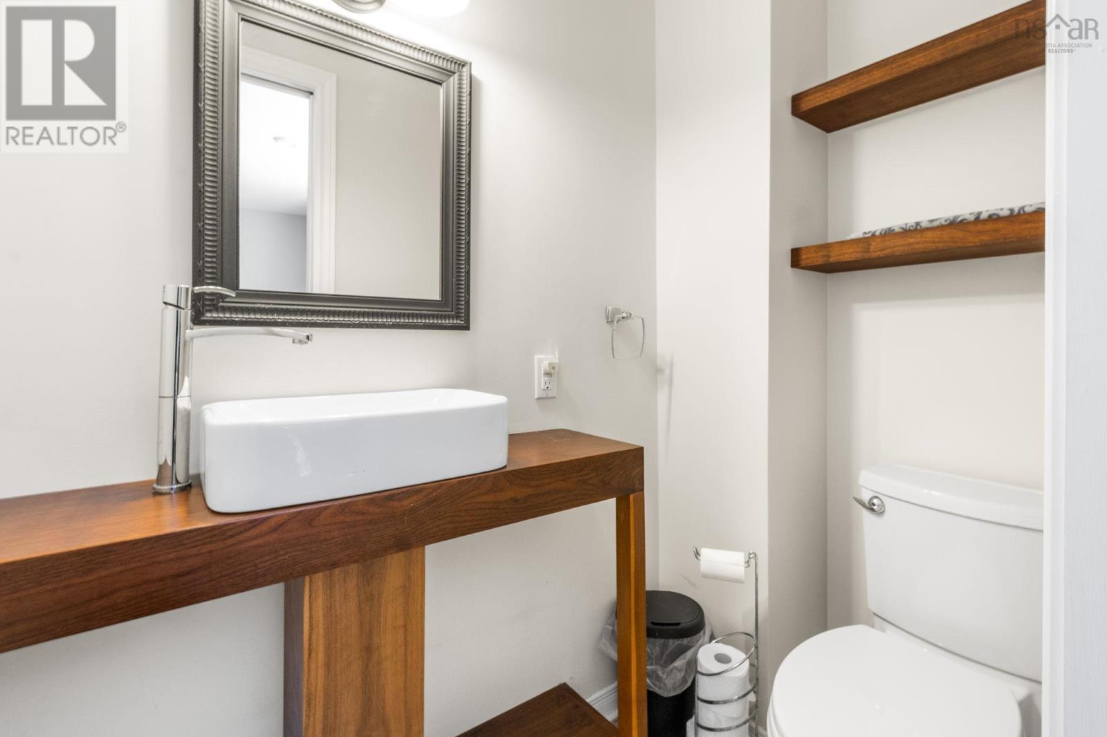60 Lylewood Drive Property Photo 16