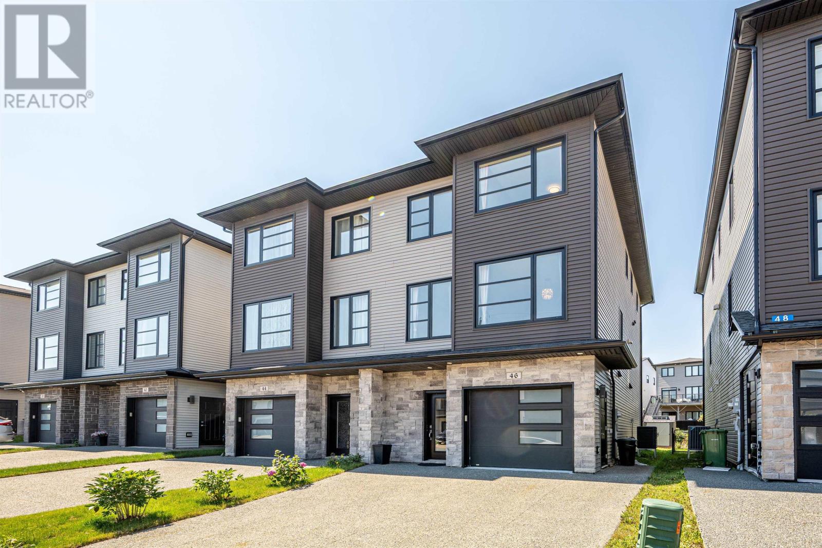46 Grenoble Court Property Photo 2