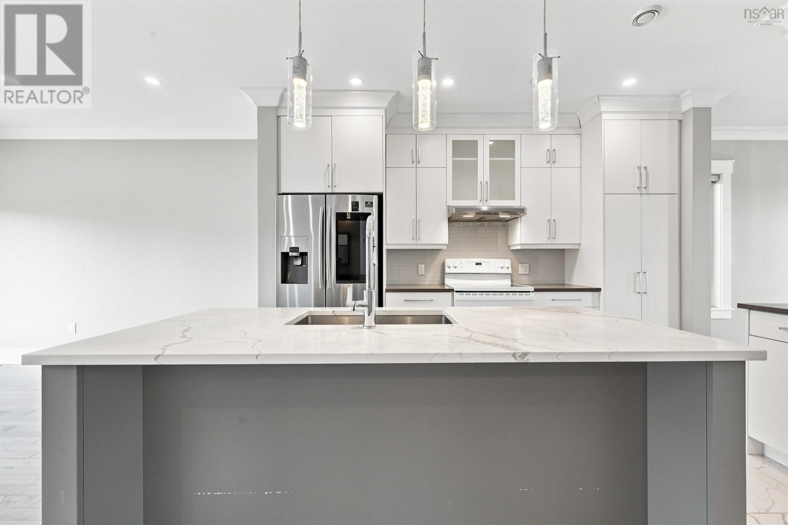 46 Grenoble Court Property Photo 17