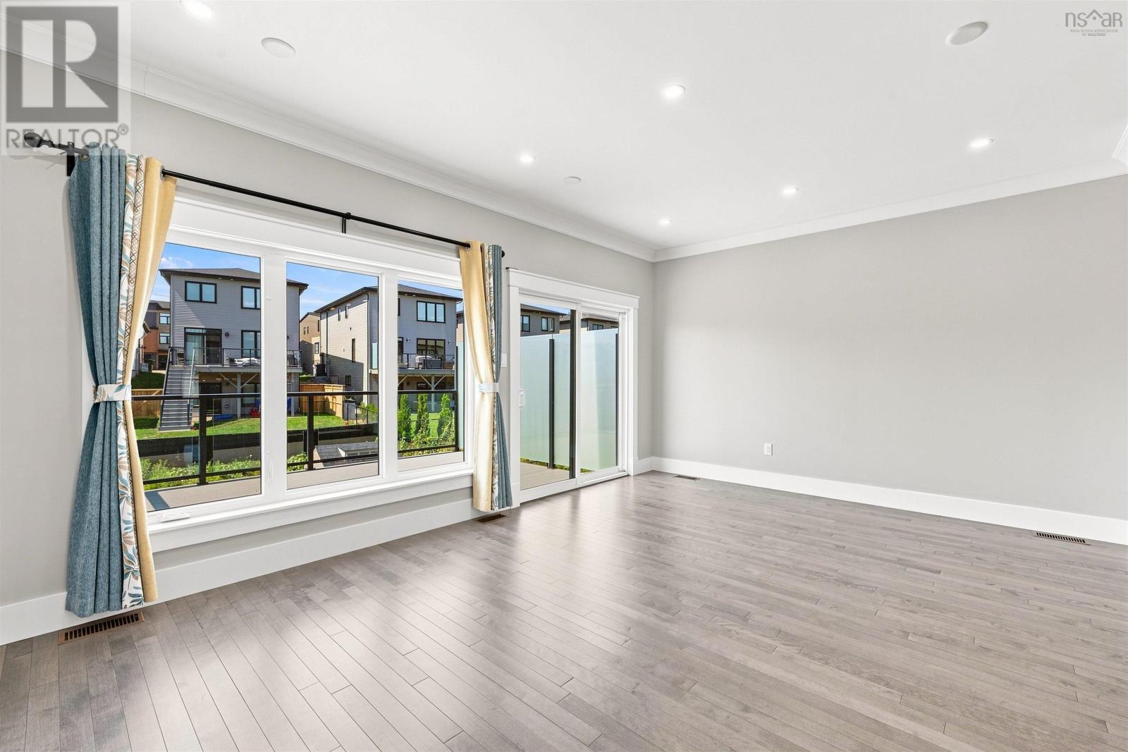 46 Grenoble Court Property Photo 21