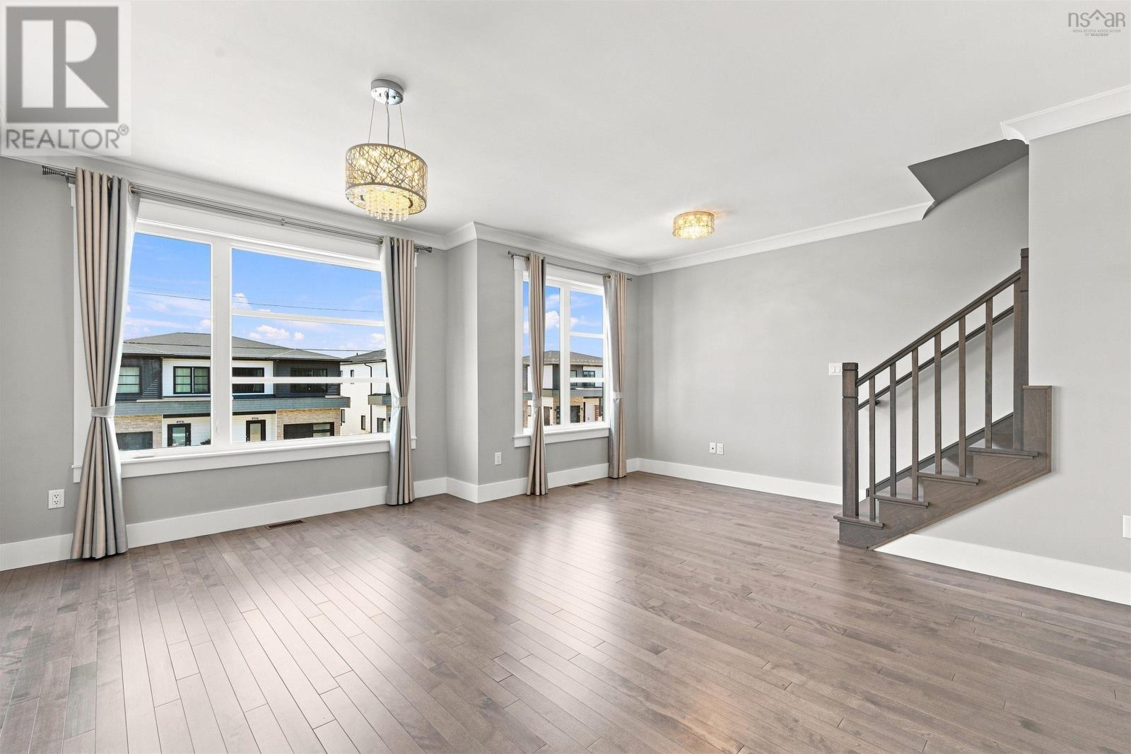 46 Grenoble Court Property Photo 24