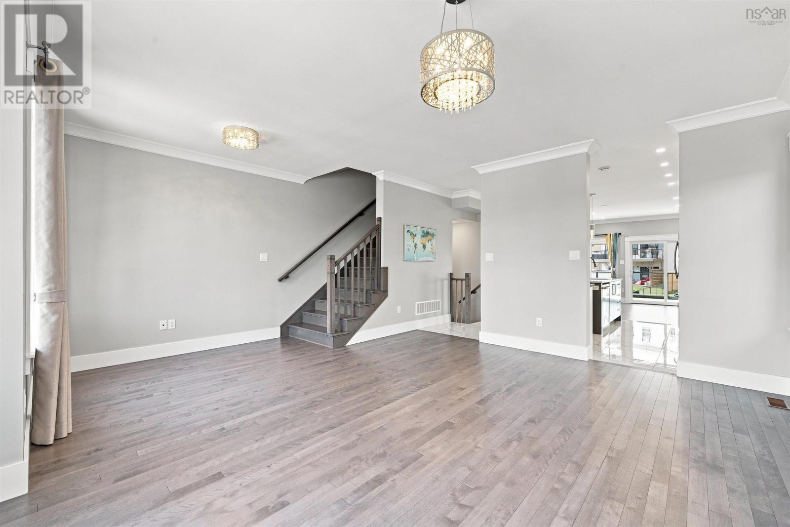 46 Grenoble Court Property Photo 25