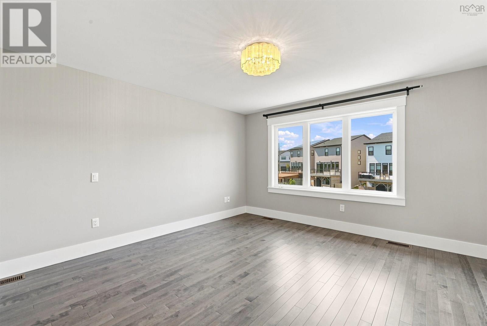46 Grenoble Court Property Photo 29