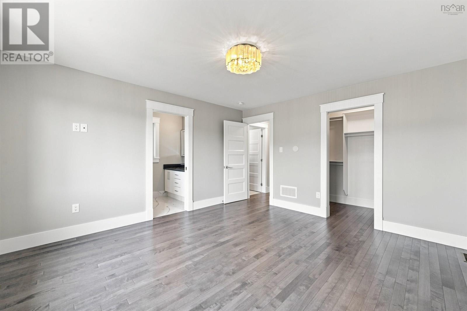 46 Grenoble Court Property Photo 31