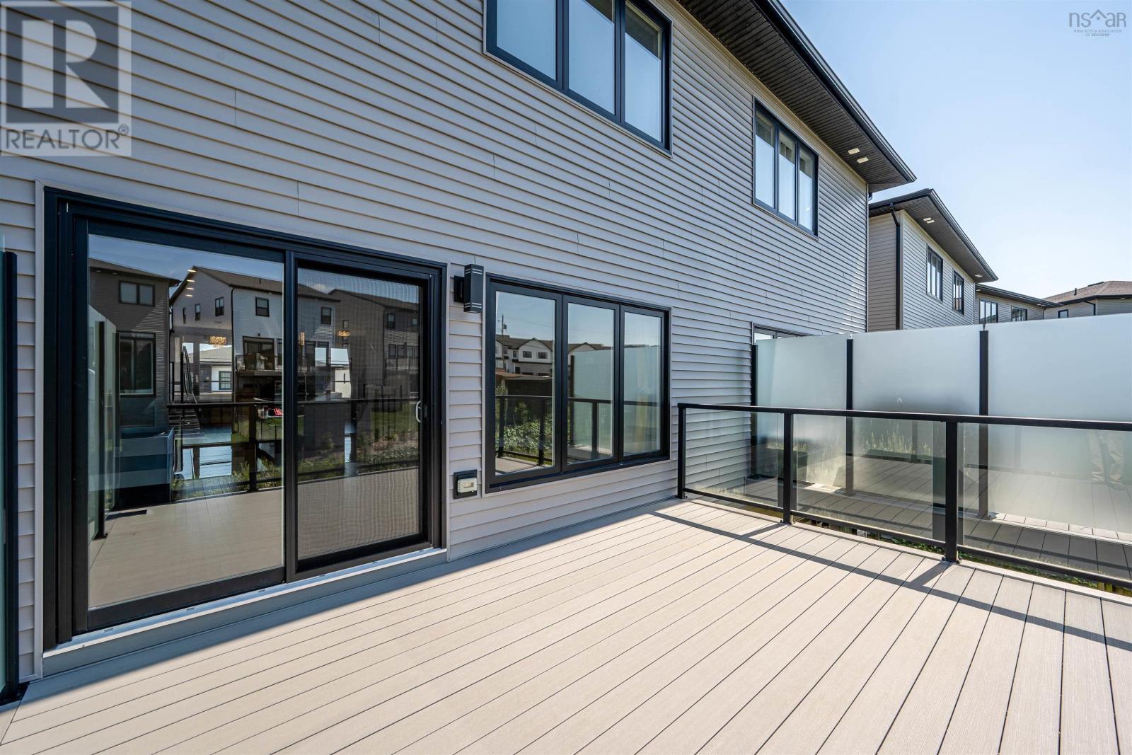 46 Grenoble Court Property Photo 42