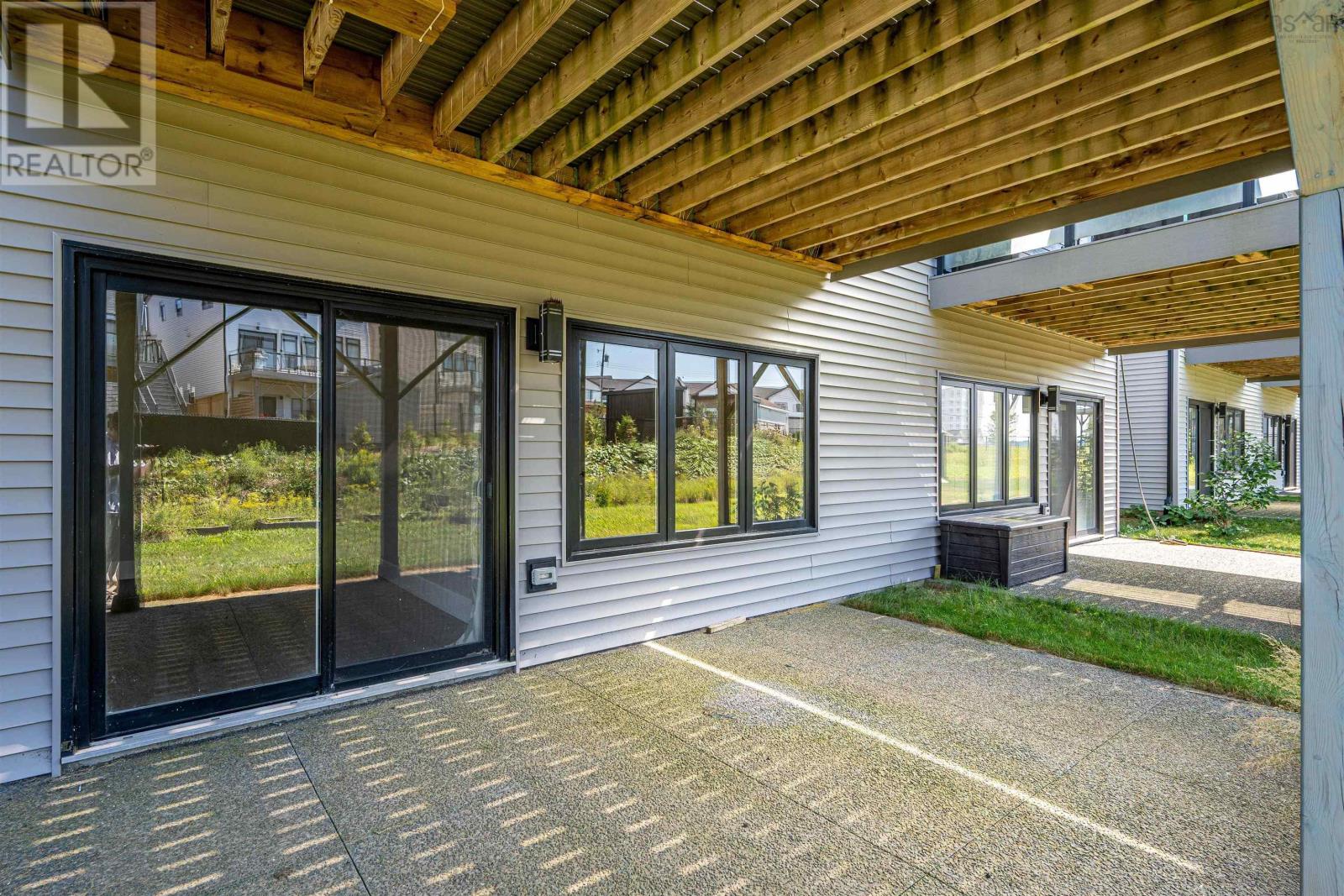 46 Grenoble Court Property Photo 48