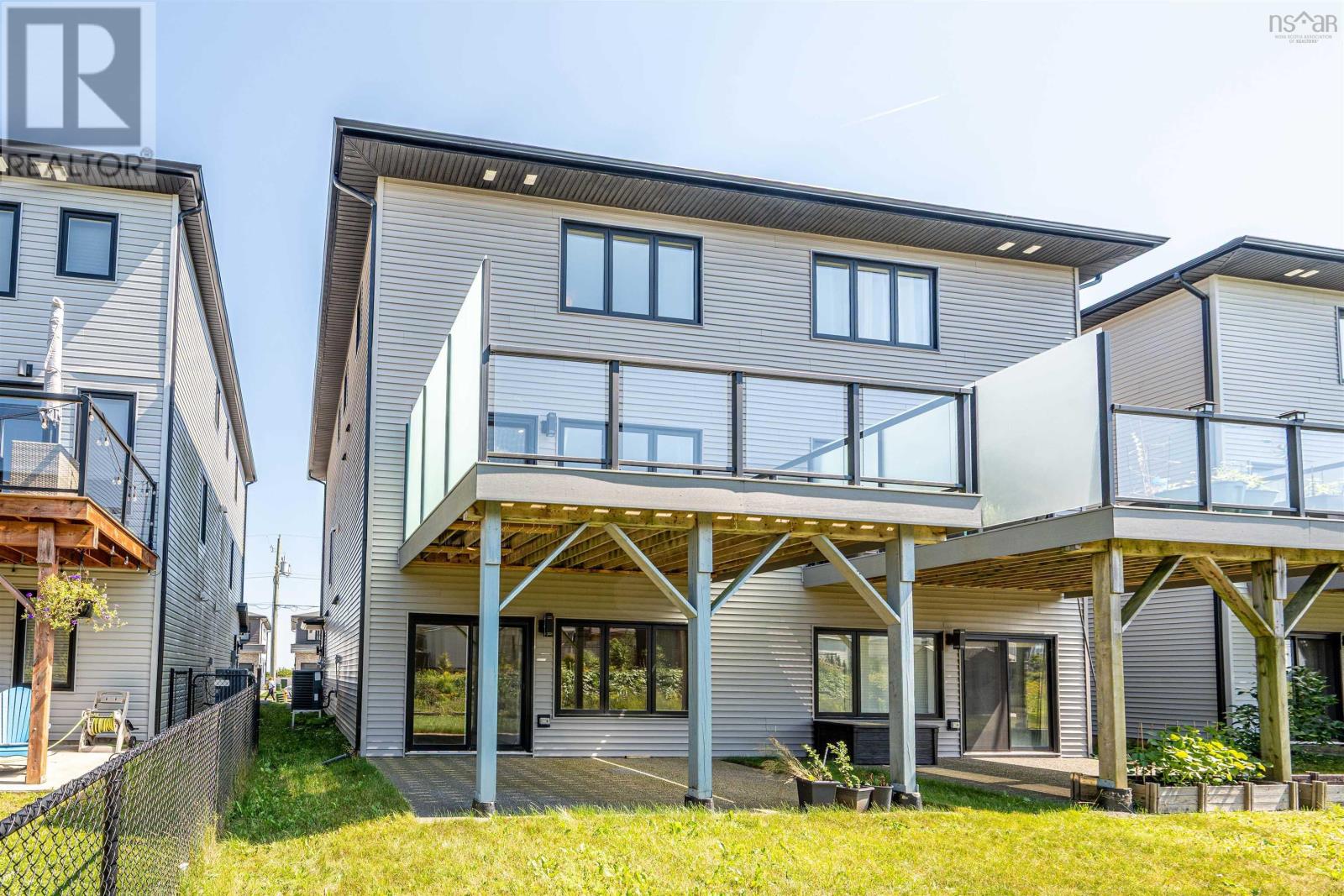 46 Grenoble Court Property Photo 50