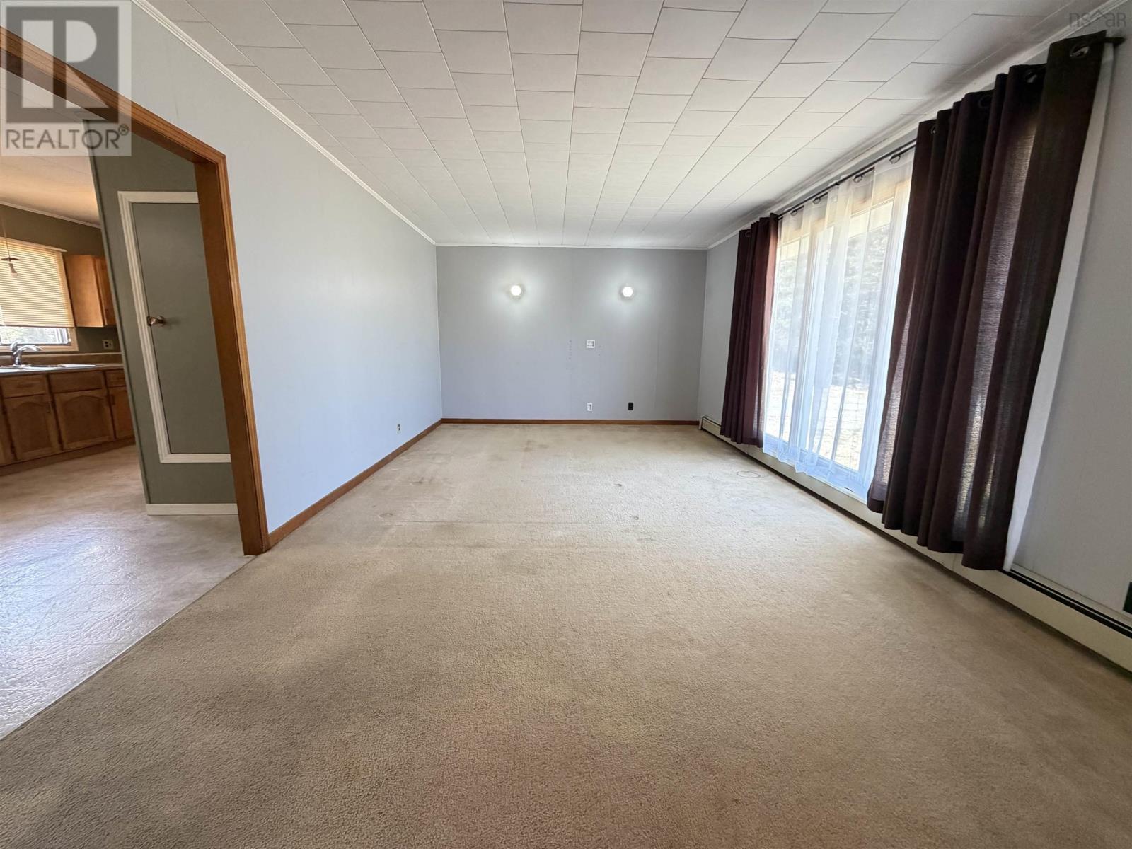 23596 Highway 7 Property Photo 15